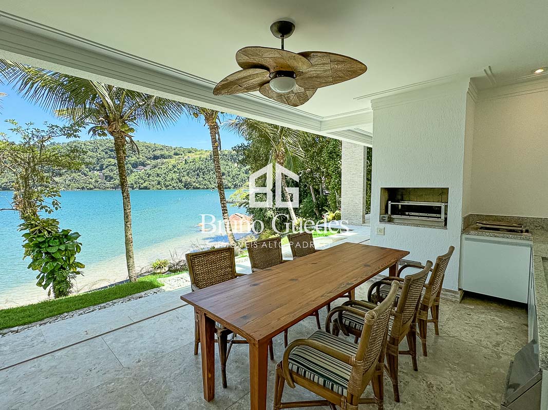 casa de condomínio Angra varanda com vista para o mar