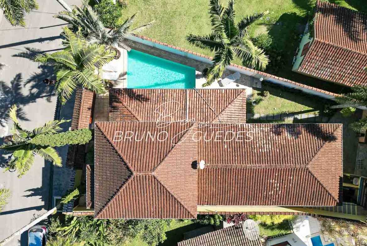 casa em Paraty piscina com cascata