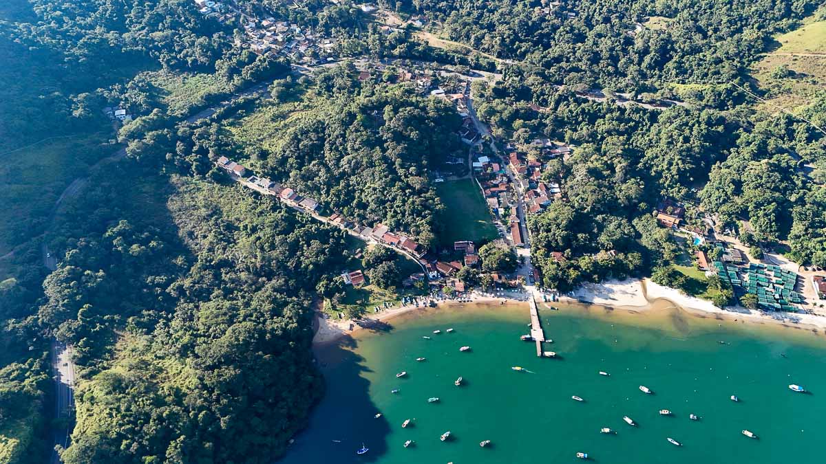 terreno frente mar Paraty vista aérea