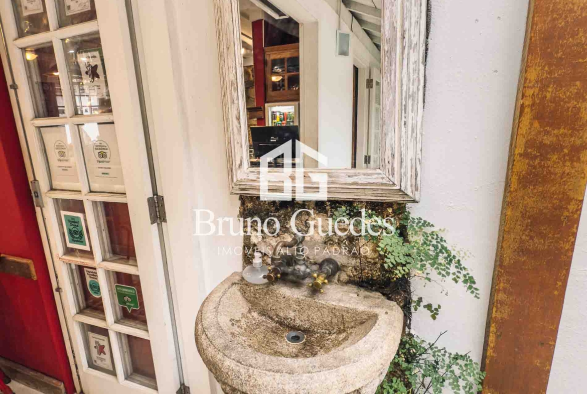 Área comercial pronta para uso – Local nobre no centro de Paraty
