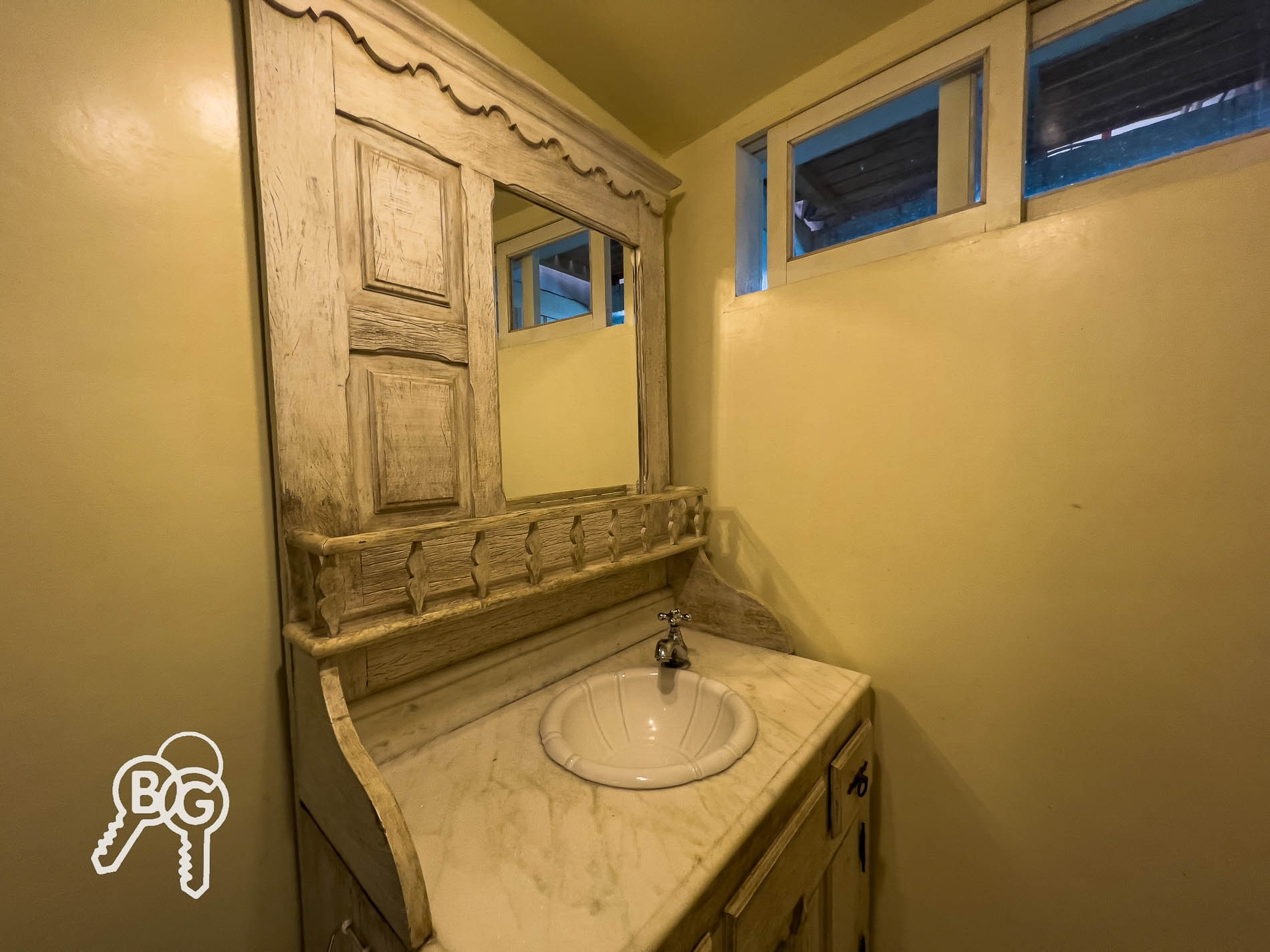 Lavabo – Casa no Centro Histórico de Paraty para uso residencial ou comercial