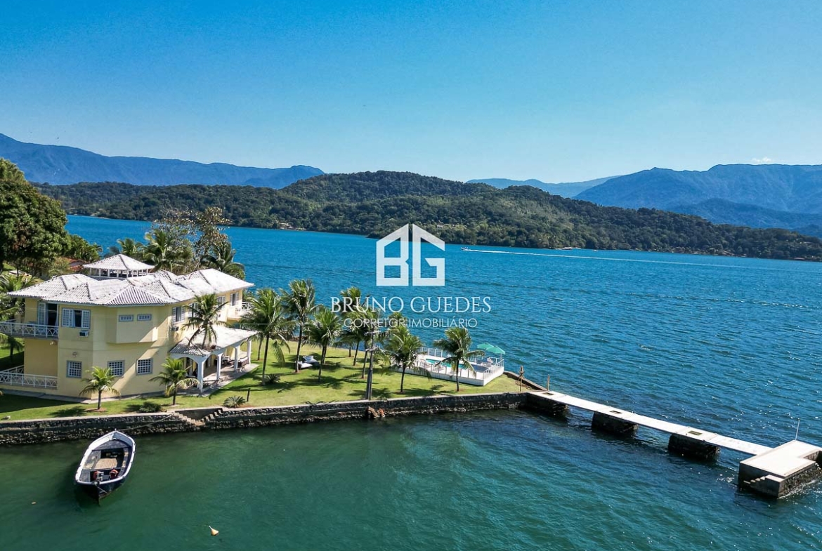 Casa de condomínio à venda na Ilha do Cavaco em Angra dos Reis – Mansão de altíssimo padrão vista mar