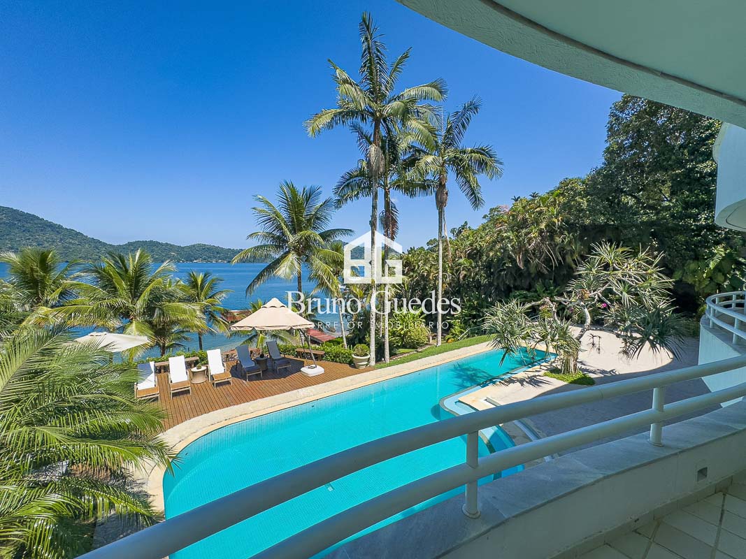 casa a venda angra Piscina com borda e vista para a baía