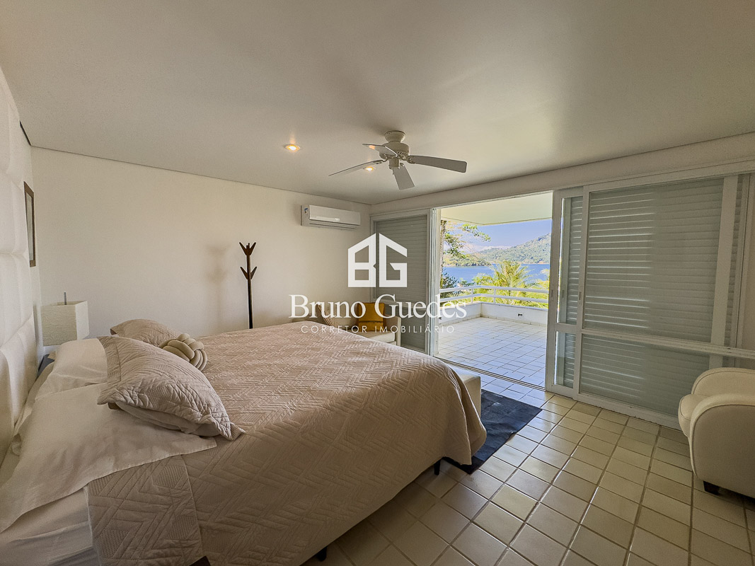 suite de casa a venda em angra com vista para o mar