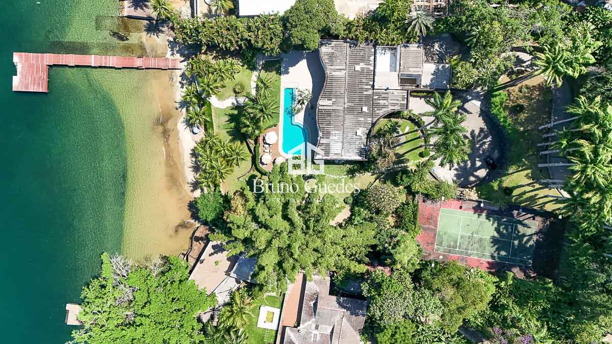 casa pé na areia Angra heliponto junto ao mar