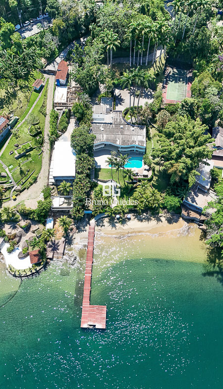 casa pé na areia a venda Angra vista aérea da propriedade