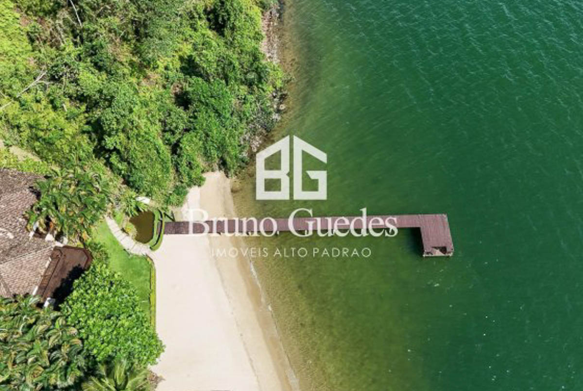 Aluguel casa praia Angra – Locação com 4 suítes e lazer completo