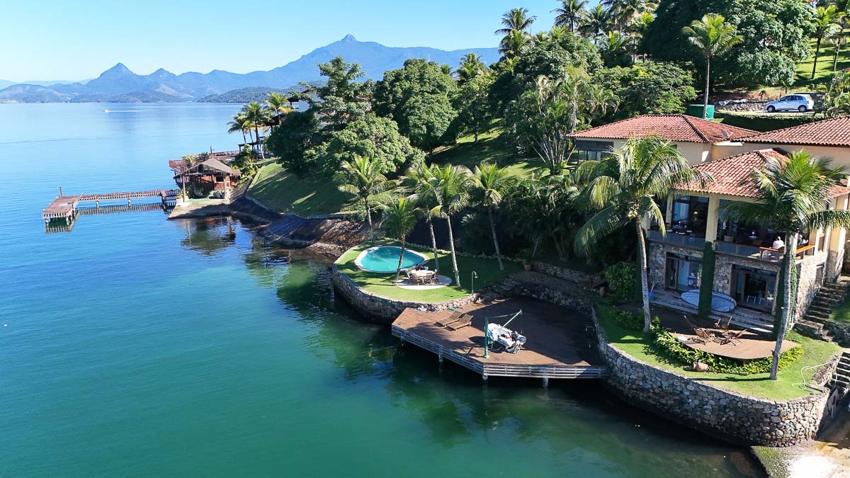 casa frente mar Angra píer privativo