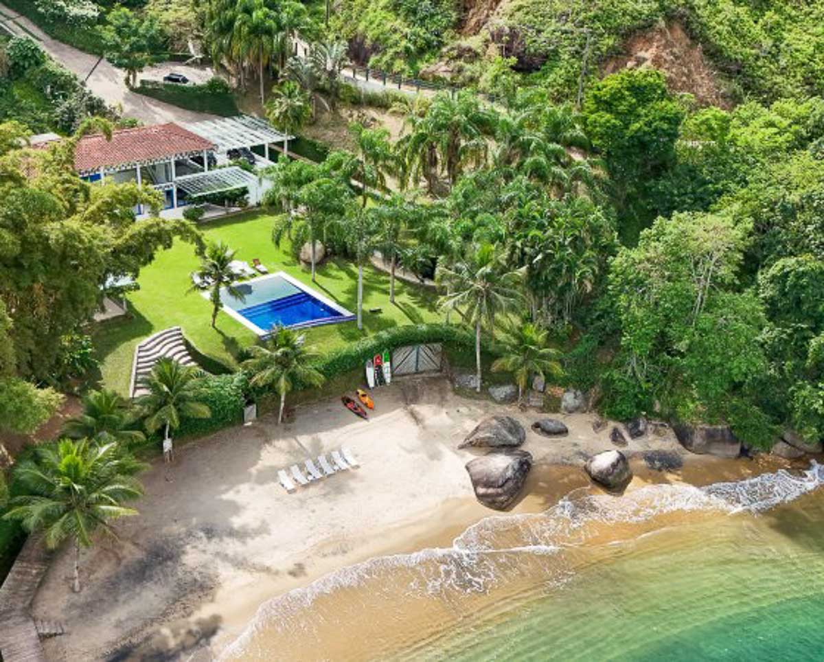 Casa pé na areia à venda em Angra dos Reis – Praia privativa em Portogalo vista aérea