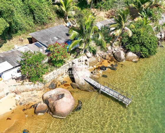 propriedade frente mar Paraty vista aérea