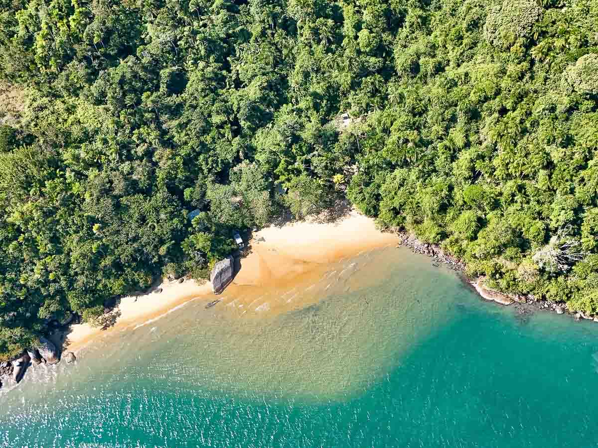sítio frente mar Paraty área preservada