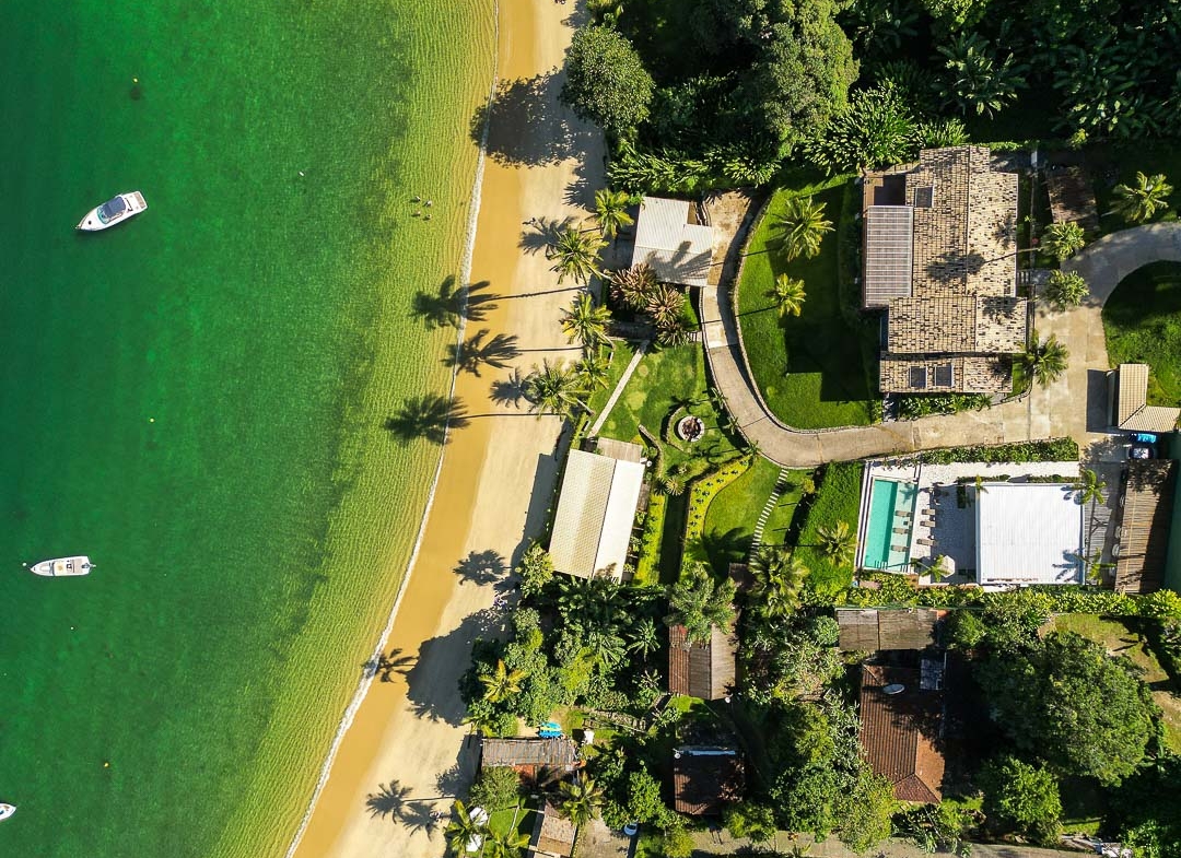 Casa frente mar na Praia da Figueira em Angra dos Reis 2