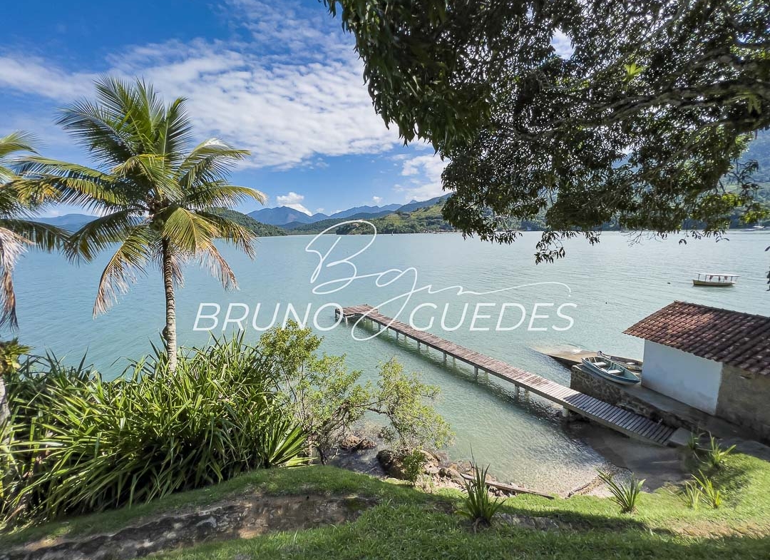 Vista para o mar em propriedade beira mar em Paraty