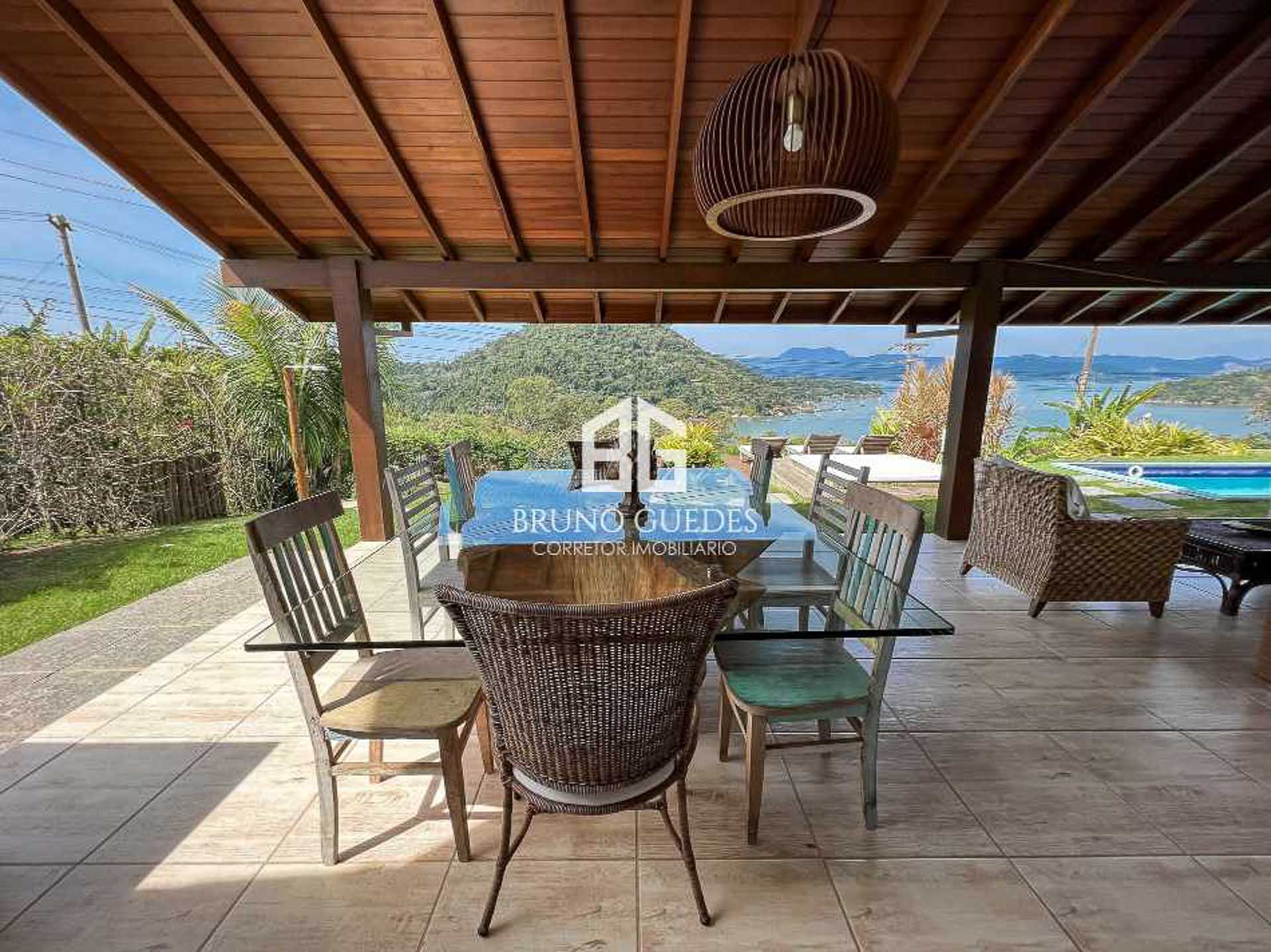 vista baía paraty casa frente mar