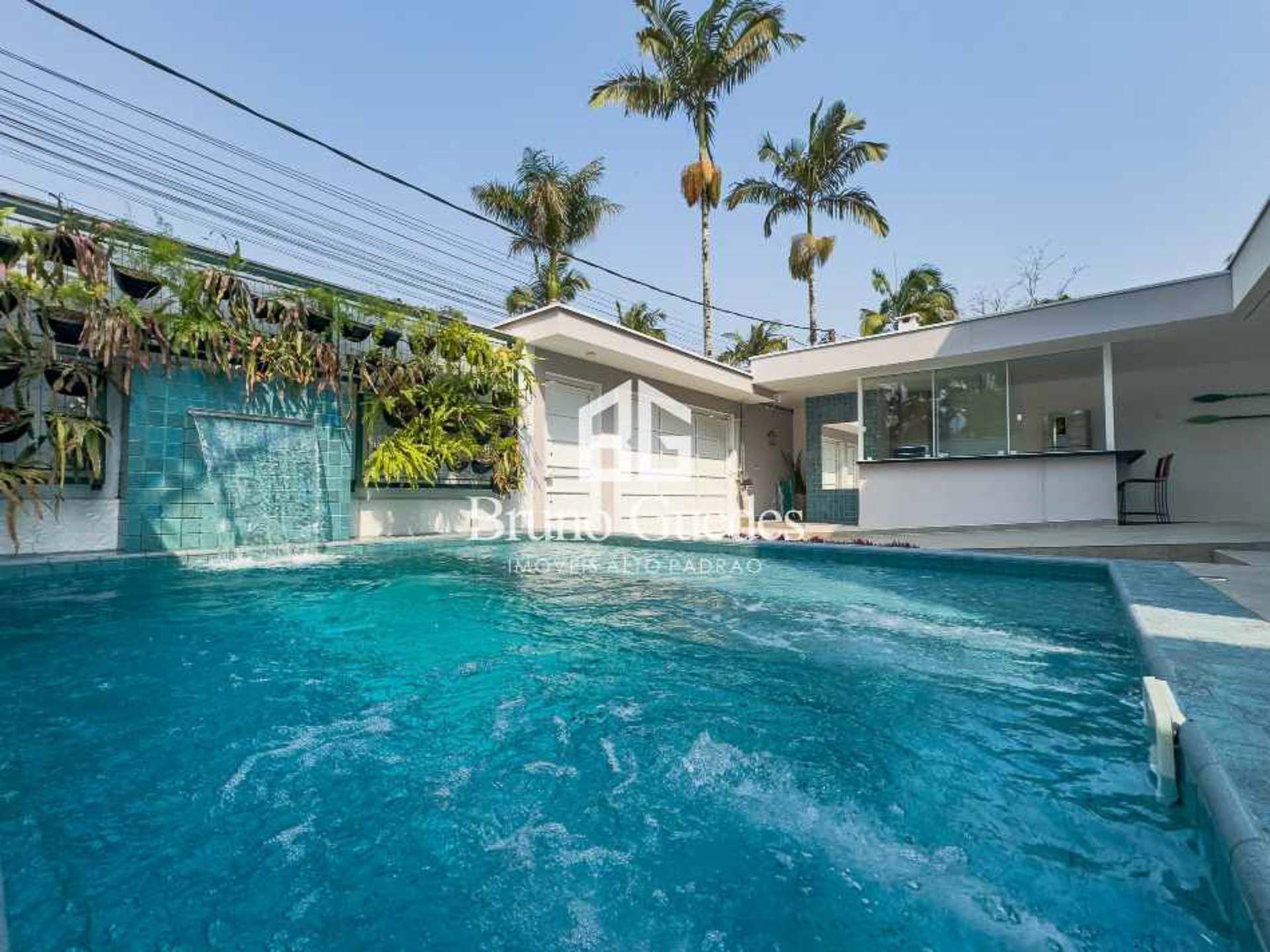 piscina com leds em casa residencial angra