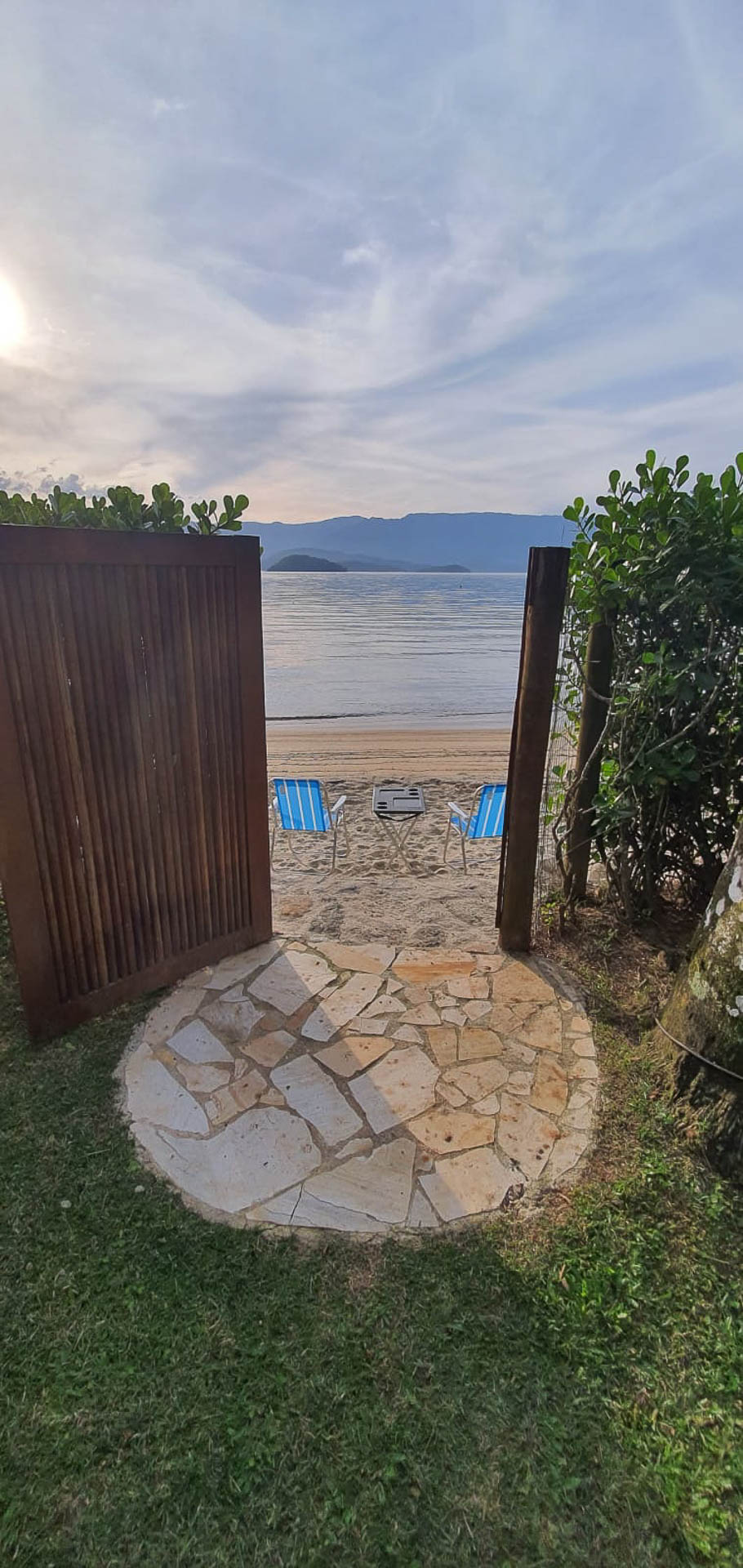 casa com acesso direto ao mar angra