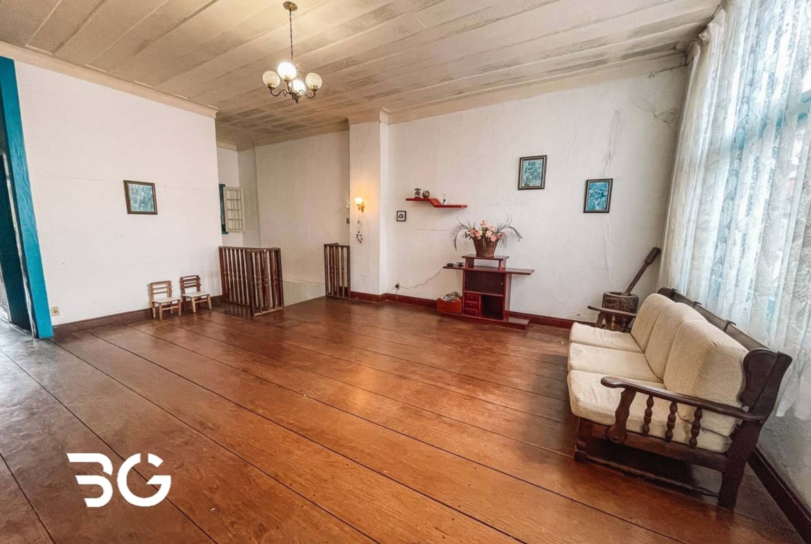 madeira original casa colonial paraty