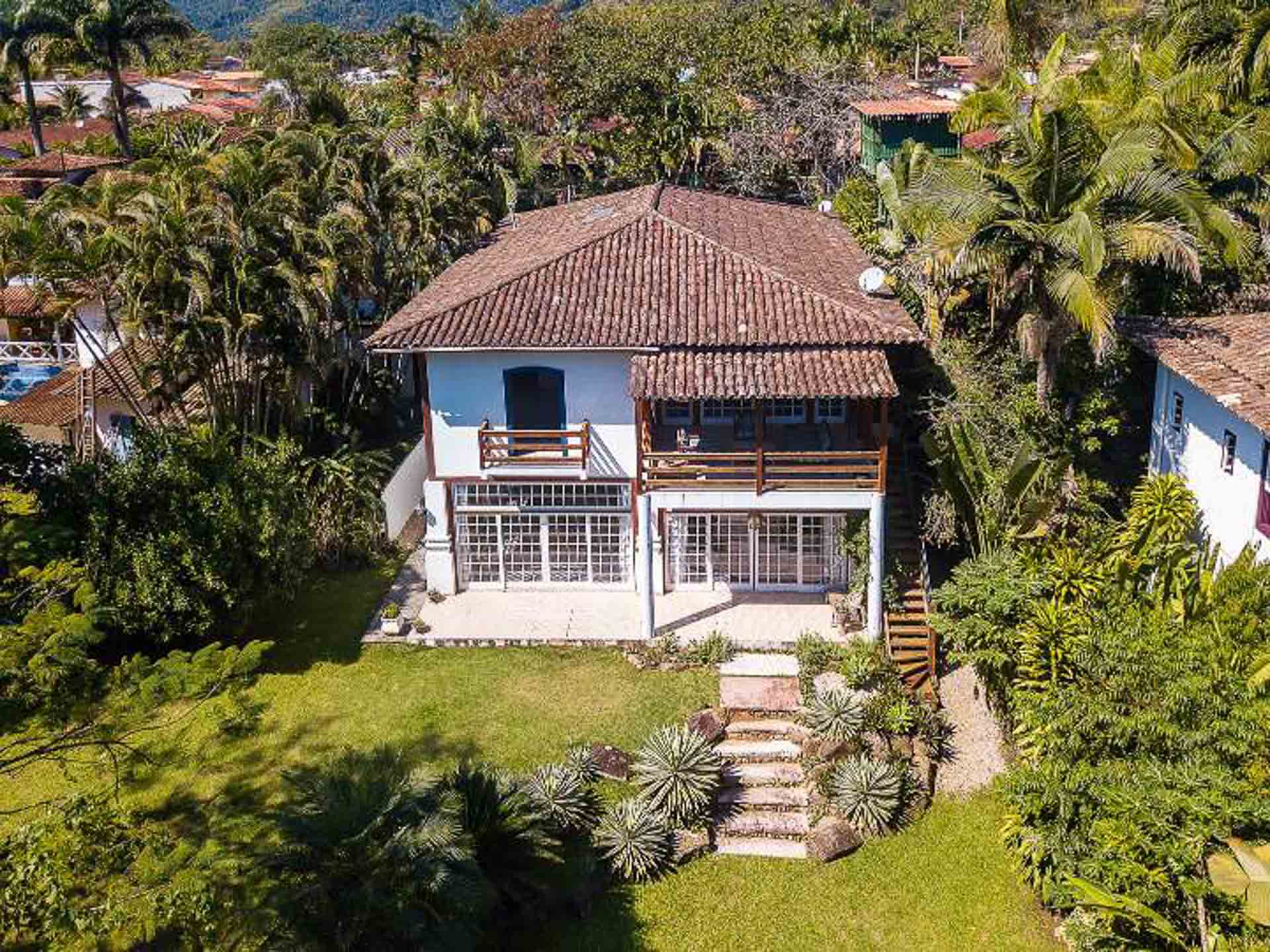 vista aérea casa planejada paraty rj