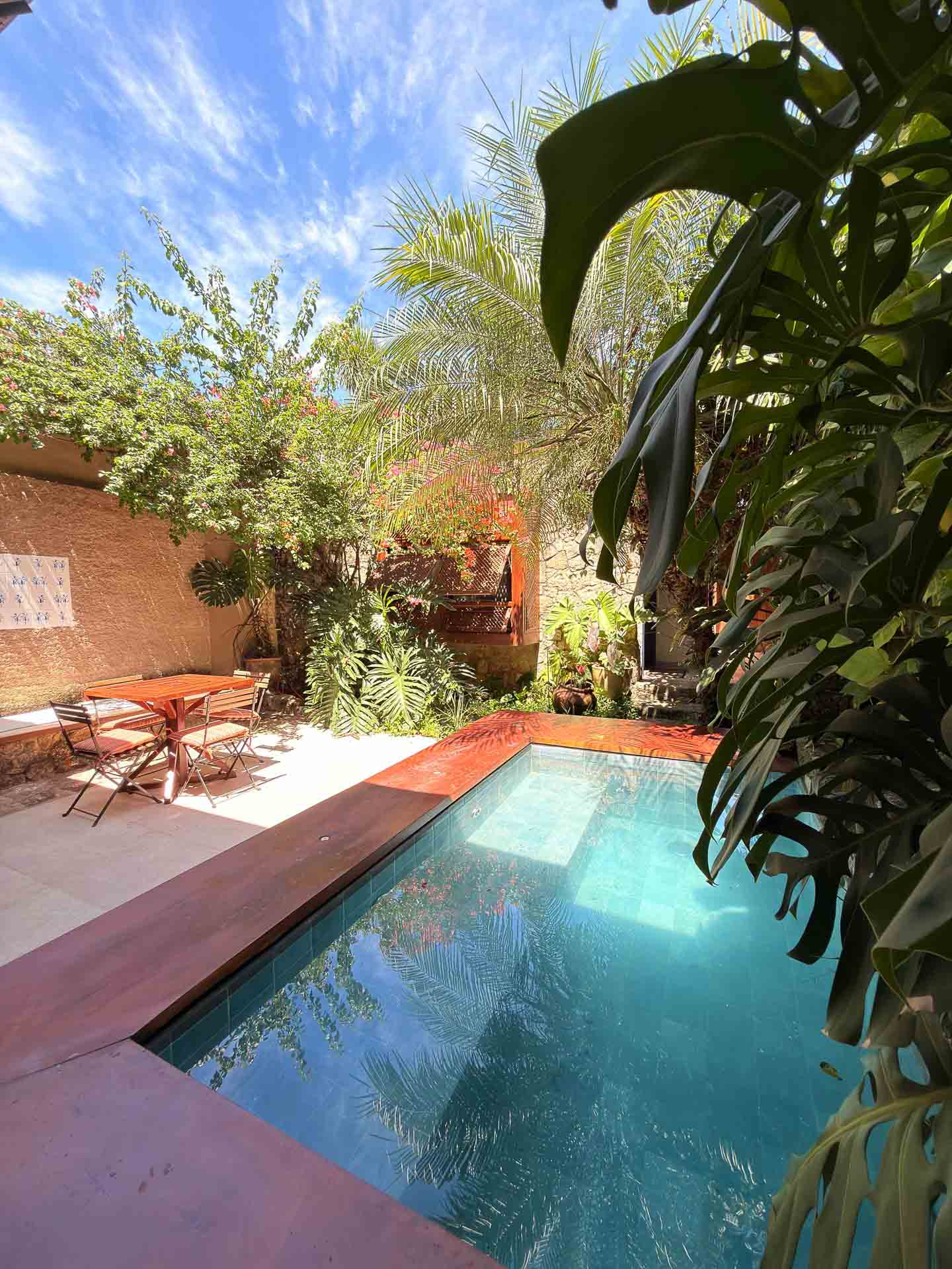 casa histórica em paraty preservada, vista da piscina