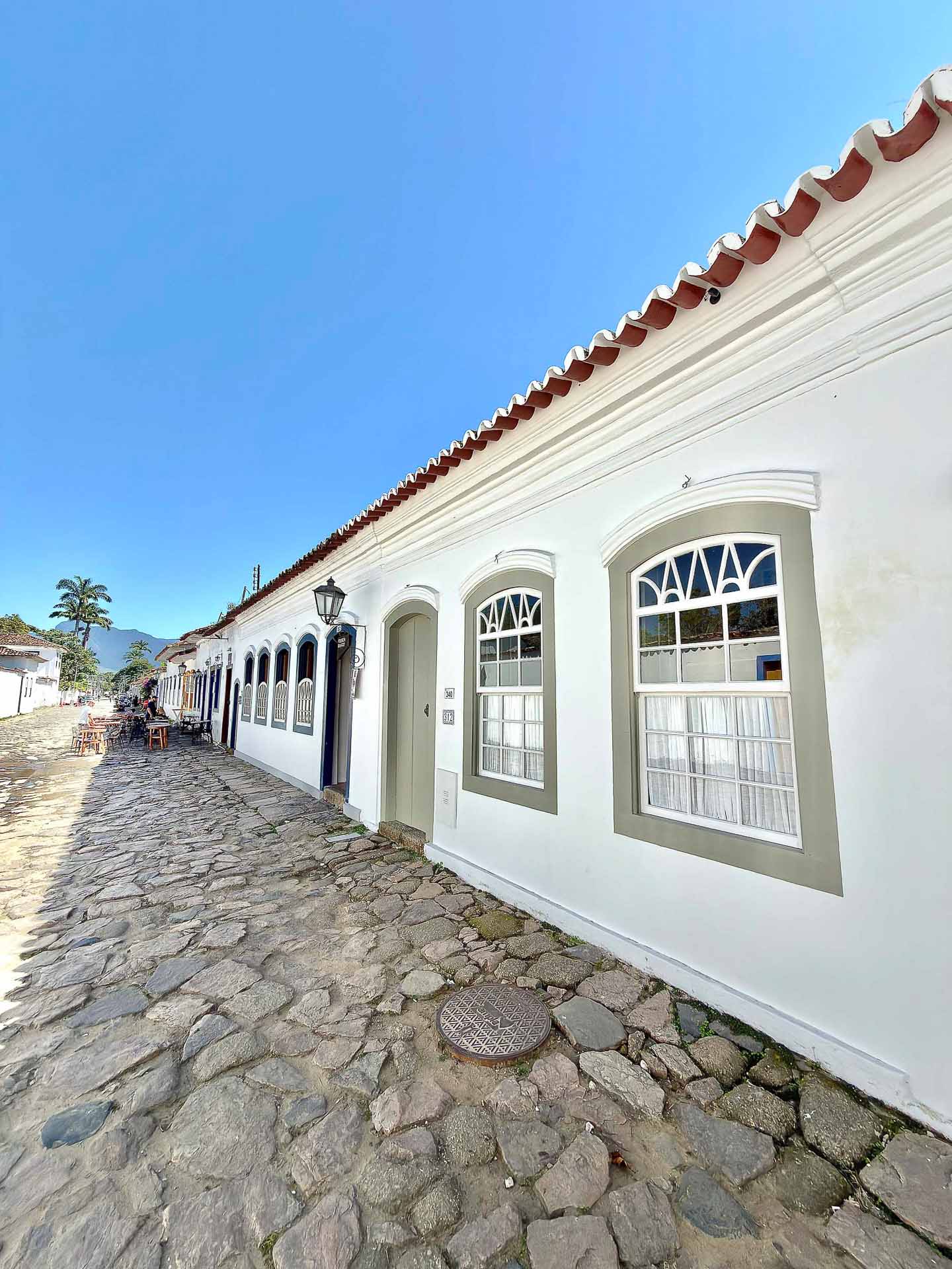 fachada casa histórica moderna centro histórico paraty