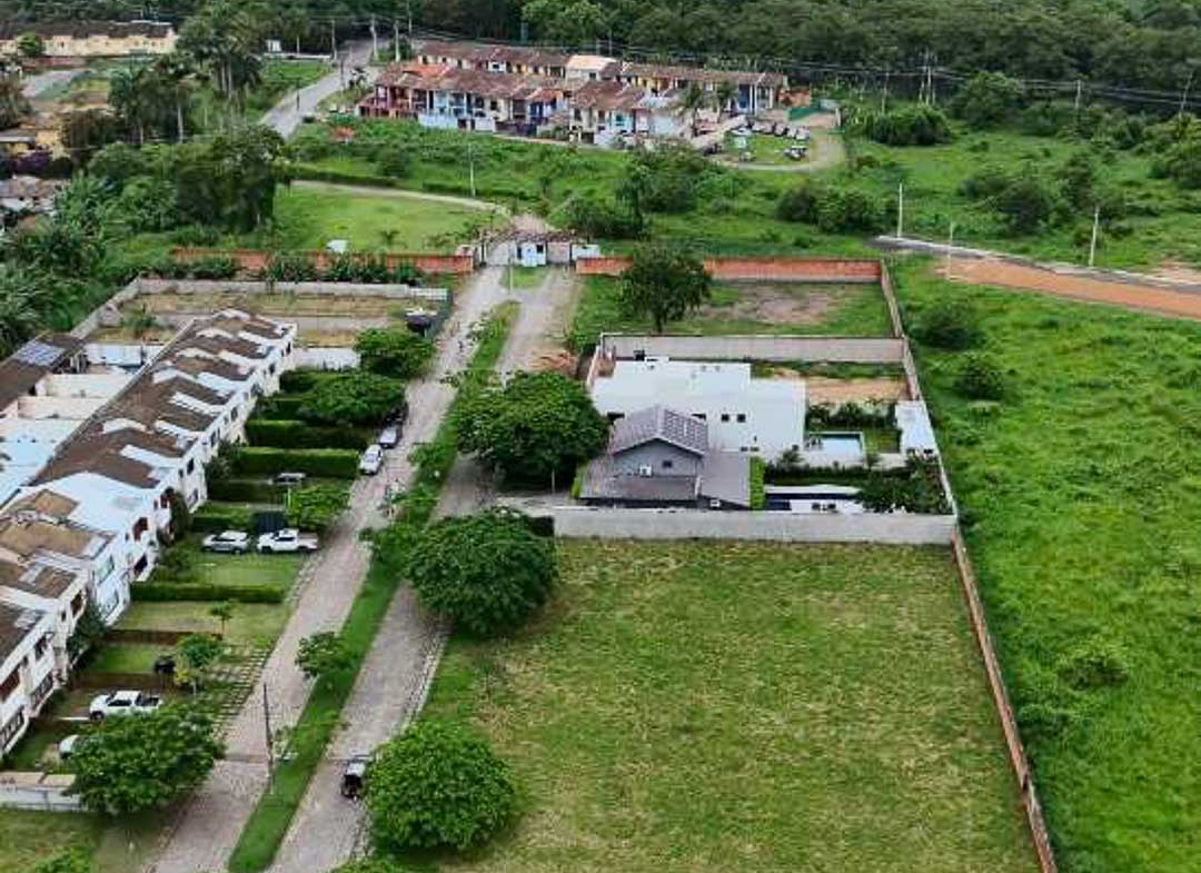 área residencial e comercial paraty
