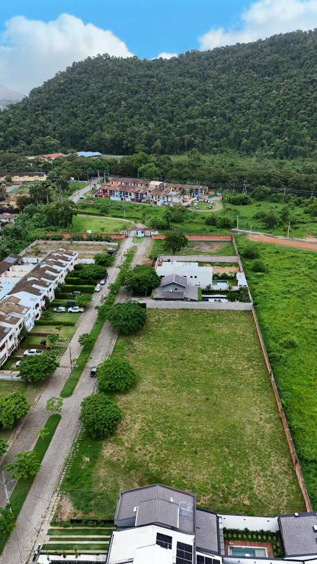 área residencial e comercial paraty