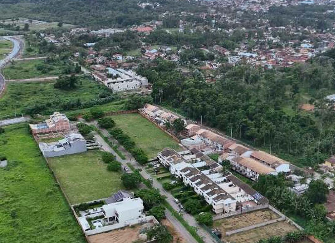 lotes planos parque ypê paraty