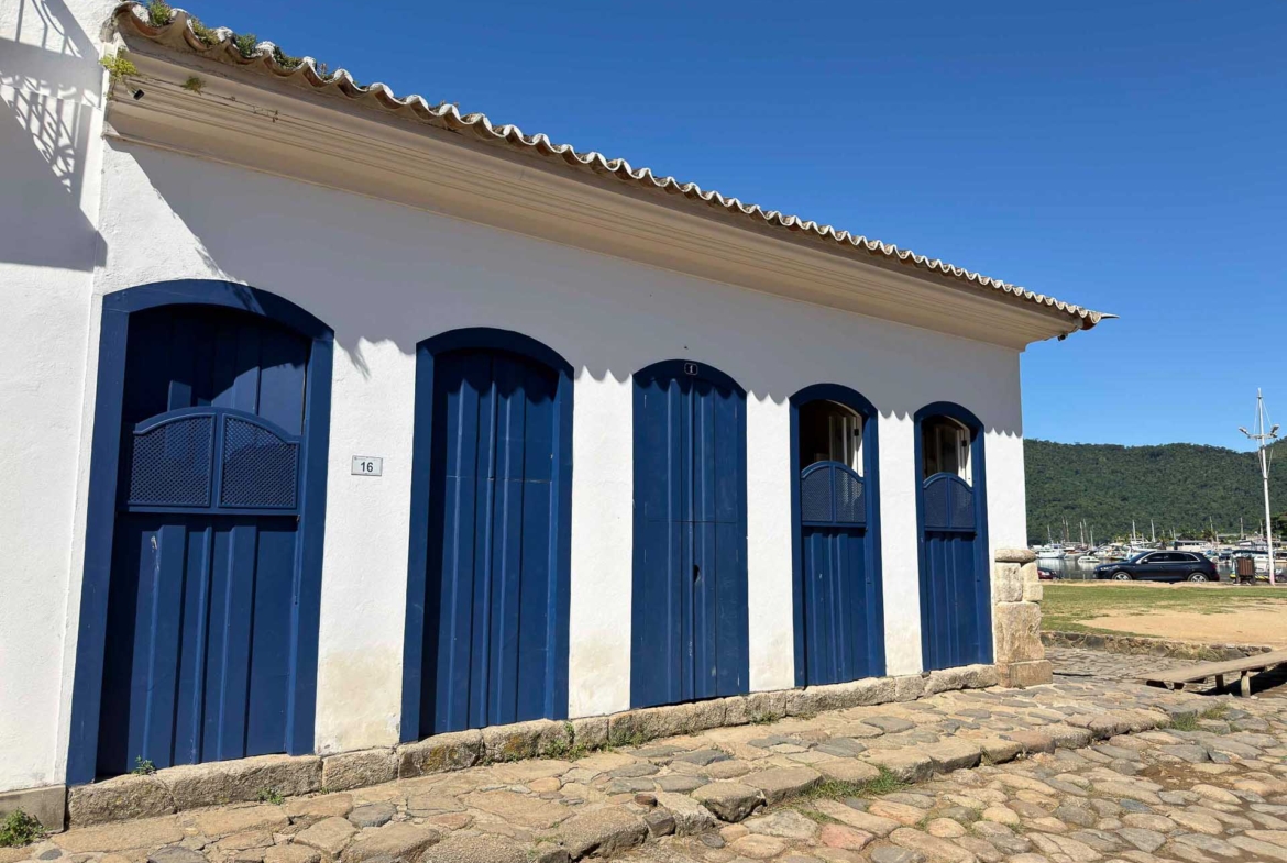 Fachada da residência no Centro Histórico de Paraty