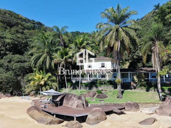 Casa beira-mar para locação em Angra dos Reis