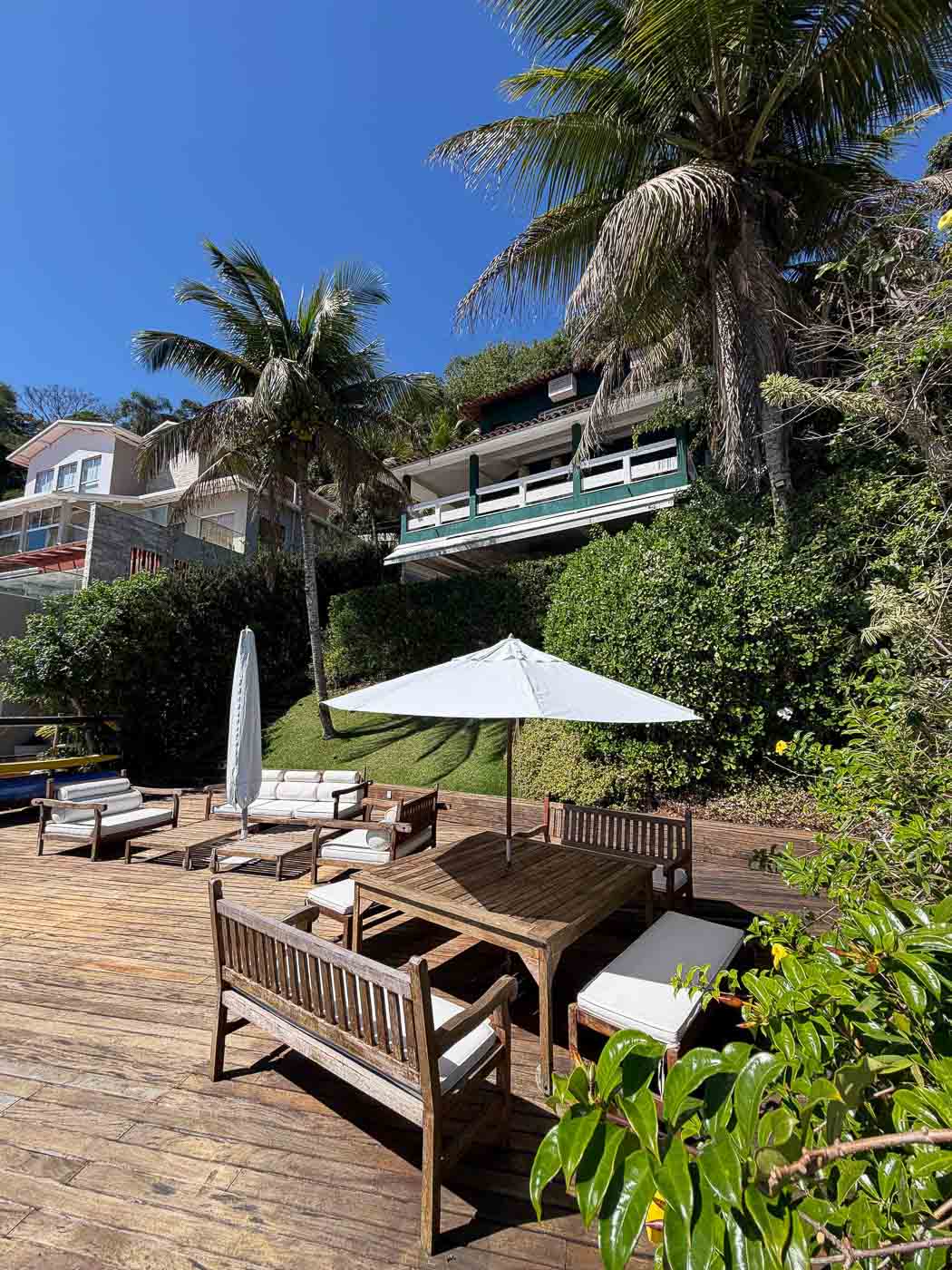 Jardim privativo da propriedade no Vilas do Tanguá